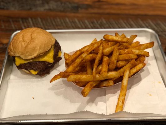 Mac's Local Eats by null