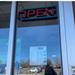 GNC - Not open at 11:13 am, even though their hours state they open at 11.