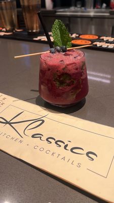 Klassics Kitchen + Cocktails by null