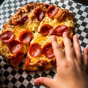 Terra Pizza And Grill - Pepperoni - Pizza Near Me - Mandeville, Louisiana