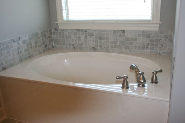 Bathtub and Shower installs - Looking to give you bathroom a new look or need one fixed. We can handle any installs or clogs that you may have. Call us today.