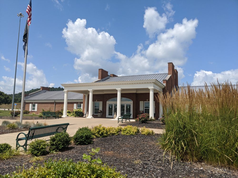 HORSE CAVE REST AREA Updated August 2024 88 Photos & 21 Reviews Interstate 65, Horse Cave