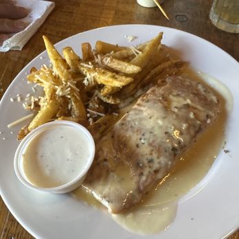 Griff's BBQ & Grill - Salmon with garlic fries - American Near Me - Copperopolis, California
