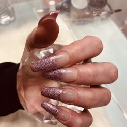 May's Glam Nails
