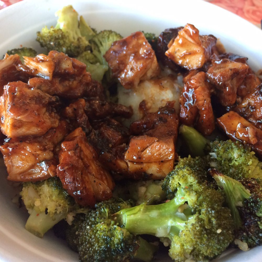 Fresh Kitchen - 6 Bowl - BBQ Chicken, Broccoli, Spicy Rice - Vegetarian Near Me - Orlando, Florida Fresh Kitchen - 6 Bowl - BBQ Chicken, Broccoli, Spicy Rice - Vegetarian Near Me - Orlando, Florida