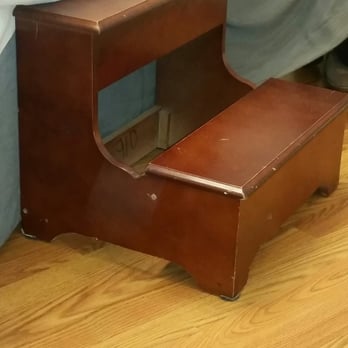 Skin Couture - Step stool - Skin Care Near Me - Los Angeles, California Skin Couture - Step stool - Skin Care Near Me - Los Angeles, California