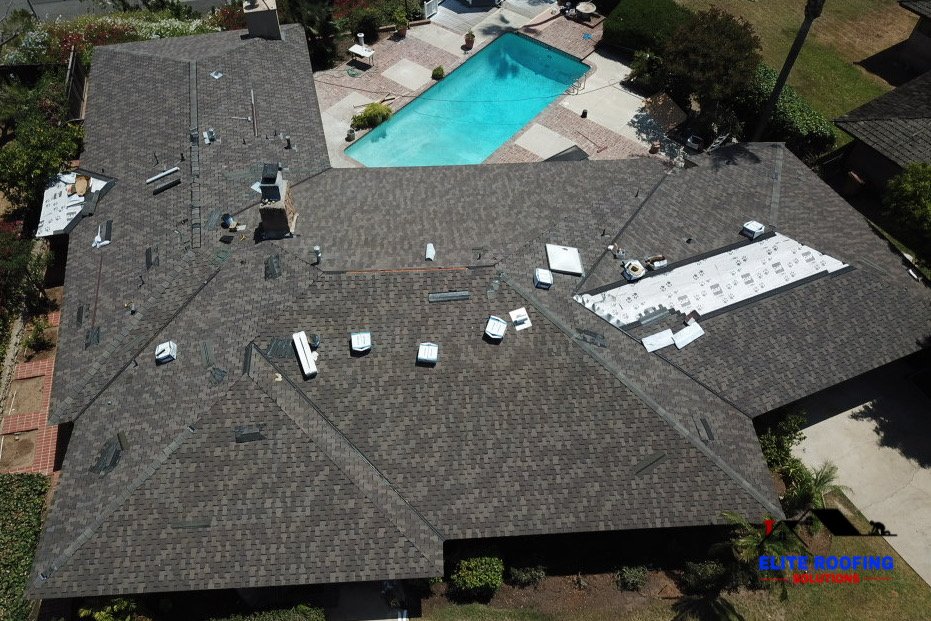 Slide of Elite Roofing Solutions