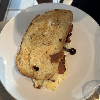 Kaffe Haus - Some sandwich with blueberries, eggs, and ham - Breakfast & Brunch Near Me - San Juan, Puerto Rico Kaffe Haus - Some sandwich with blueberries, eggs, and ham - Breakfast & Brunch Near Me - San Juan, Puerto Rico