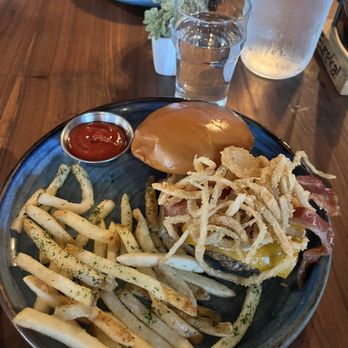Eureka! - Burgers Near Me - Claremont, California Eureka! - Burgers Near Me - Claremont, California