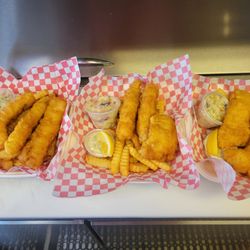 Cap'n Dave's Fish & Chips - 3 3 pc F&C