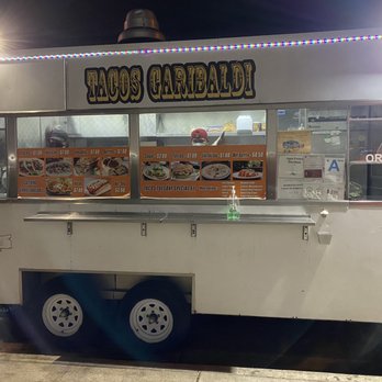 Tacos Garibaldi - a food truck at night - Mexican Near Me - Monrovia, California