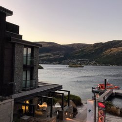 Stacks Pub