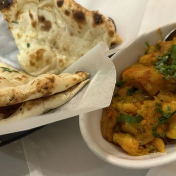 Masala King - Garlic naan & masala aloo gobi - Indian Near Me - New York, New York Masala King - Garlic naan & masala aloo gobi - Indian Near Me - New York, New York