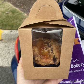 Fairfax Bakery - Apple Spice Muffin - Bakeries Near Me - Fairfax, Virginia