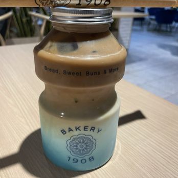 Bakery 1908 - Cotton Candy Iced Latte - Bakeries Near Me - Orlando, Florida