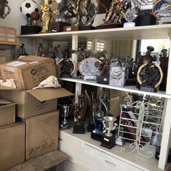 M & N Trophies