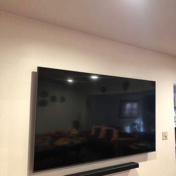 Big Ben Mounts - 75 inch tv and soundbar mounted - Electricians Near Me - Tarzana, California