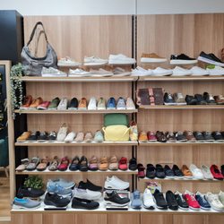 Shays Shoes - Brands: Cabello, Rollie Ziera, Skechers, Arcopedico, Kroten, Josef Seibel, Art N Vintage Bags