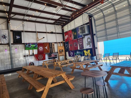 Rob Ray's Taproom by null