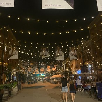 Larimer Square - Shopping Centers Near Me - Denver, Colorado Larimer Square - Shopping Centers Near Me - Denver, Colorado