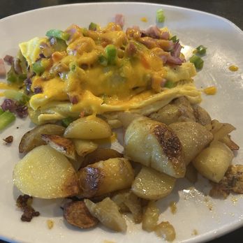 Sandusky Bay Pancake House - Denver omelette - Breakfast & Brunch Near Me - Sandusky, Ohio Sandusky Bay Pancake House - Denver omelette - Breakfast & Brunch Near Me - Sandusky, Ohio