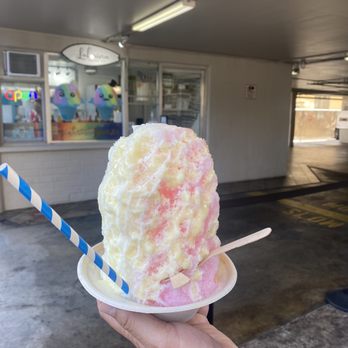 Lahaina Shave Ice - Shave ice Kaanapali Combo - Desserts Near Me - Honolulu, Hawaii Lahaina Shave Ice - Shave ice Kaanapali Combo - Desserts Near Me - Honolulu, Hawaii