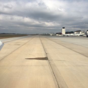 American Airlines - The runway. - Airlines Near Me - Greer, South Carolina American Airlines - The runway. - Airlines Near Me - Greer, South Carolina