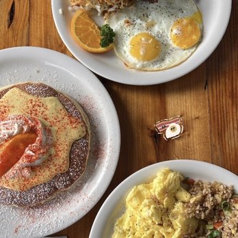 Moke’s Bread And Breakfast - Mango Pancakes - Breakfast & Brunch Near Me - Honolulu, Hawaii Moke’s Bread And Breakfast - Mango Pancakes - Breakfast & Brunch Near Me - Honolulu, Hawaii