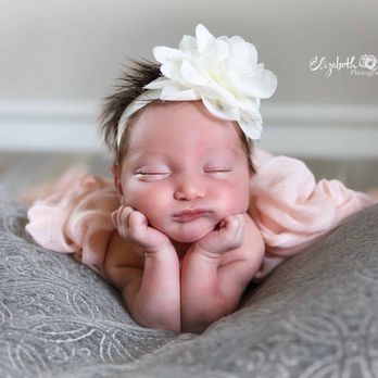 Elizabeth Brodbaker Photography - Newborn portraiture - Session Photography Near Me Elizabeth Brodbaker Photography - Newborn portraiture - Session Photography Near Me