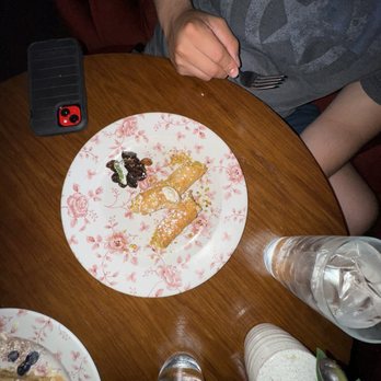 Nonnina - Cannolis - Italian Near Me - Chicago, Illinois