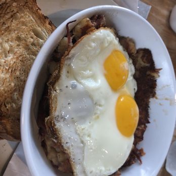 Cafe Mio - Corn beef hash.  One of my favorites! - Wine Bars Near Me - Gardiner, New York