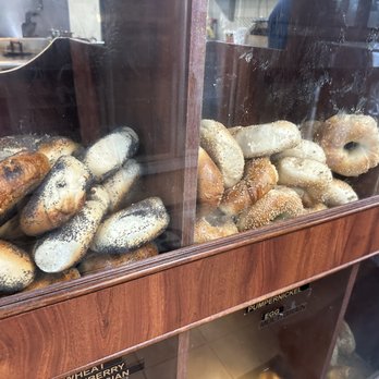 Bagel Pantry - Bagels Near Me - Metuchen, New Jersey