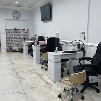 Fantastic Nails - Nail Salons Near Me - Alexandria, Virginia Fantastic Nails - Nail Salons Near Me - Alexandria, Virginia
