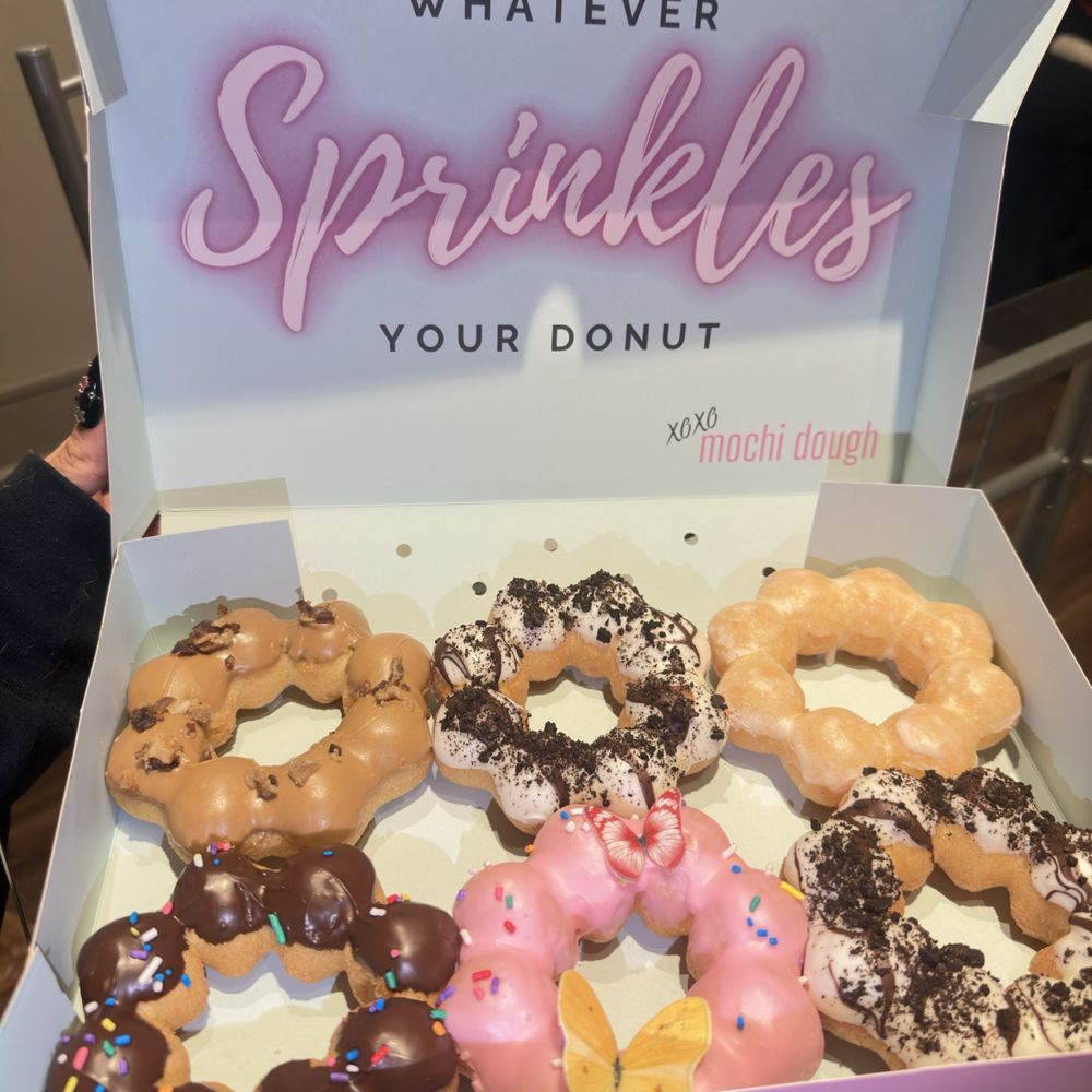 Mochi D---h - Box of 6- Mixed Donuts - Donuts Near Me - Garden Grove, California Mochi D---h - Box of 6- Mixed Donuts - Donuts Near Me - Garden Grove, California