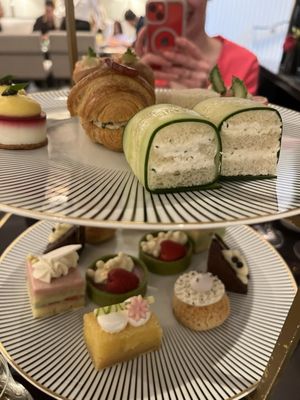 Four Seasons Hotel One Dalton Street, Boston by null