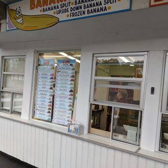 Frey's Tasty Treat - Ordering window - Ice Cream & Frozen Yogurt Near Me - Lockport, New York