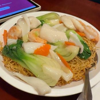 Triumph Valley - Seafood Chow Mein - Dim Sum Near Me - Renton, Washington