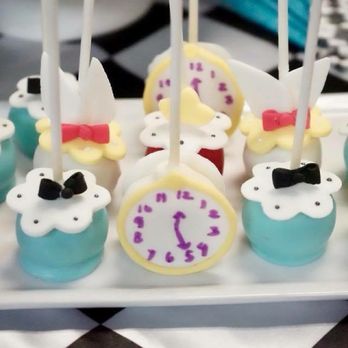 Happy Event Planner - Alice in wonderland birthday theme - Wedding Planning Near Me Happy Event Planner - Alice in wonderland birthday theme - Wedding Planning Near Me