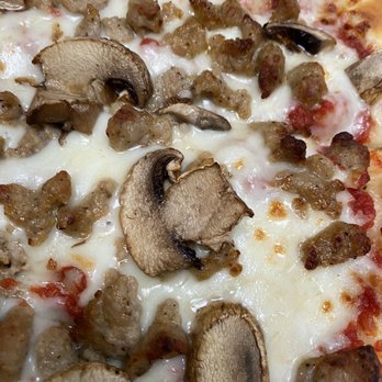 DaddyO's Pizza - Memorial - Close up of cheese! - Pizza Near Me - Houston, Texas DaddyO's Pizza - Memorial - Close up of cheese! - Pizza Near Me - Houston, Texas