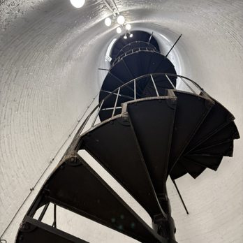Key West Lighthouse & Keeper's Quarters Museum - 88 stairs up - Museums Near Me - Key West, Florida Key West Lighthouse & Keeper's Quarters Museum - 88 stairs up - Museums Near Me - Key West, Florida