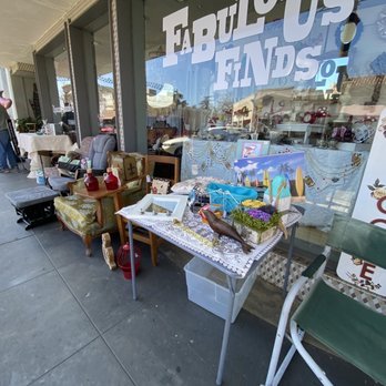 Fabulous Finds - Outside the store feb 2021 - Antiques Near Me - Marysville, California