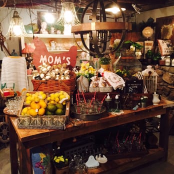 Tattered Tulip - Antiques Near Me - Lockport, New York