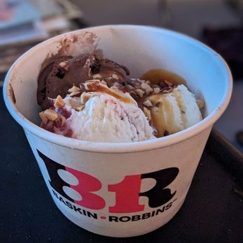 Baskin-Robbins - This is a 3 scoop sundae. The scoops were so small! Hardly any syrup or almonds. The delivery was super fast, can't blame that. - Ice Cream & Frozen Yogurt Near Me - Lathrop, California Baskin-Robbins - This is a 3 scoop sundae. The scoops were so small! Hardly any syrup or almonds. The delivery was super fast, can't blame that. - Ice Cream & Frozen Yogurt Near Me - Lathrop, California