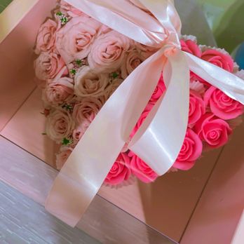 Chocolate Lover - Chocolatiers & Shops Near Me - Van Nuys, California