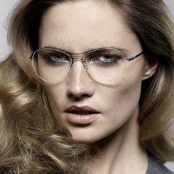 20 20 Optical
