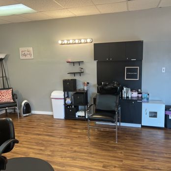The Slay Studio - wash and process station - Hair Salons Near Me - Edinburgh, Indiana