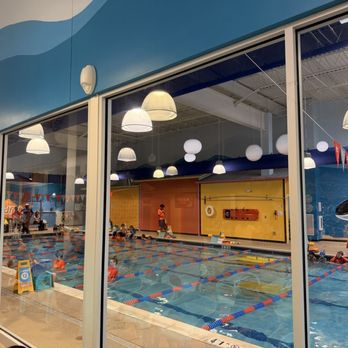 Goldfish Swim School - Swimming Lessons/Schools Near Me - Closter, New Jersey