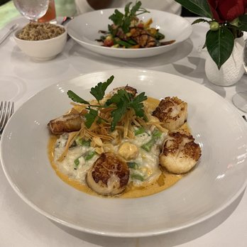 Chef Chai - Truffle risotto with scallops on my end, some chicken stir fry on my boyfriends end. - Asian Fusion Near Me - Honolulu, Hawaii Chef Chai - Truffle risotto with scallops on my end, some chicken stir fry on my boyfriends end. - Asian Fusion Near Me - Honolulu, Hawaii
