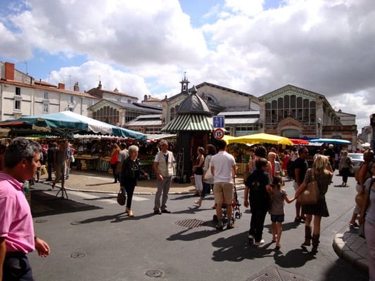 Vieux Marché de La Rochelle by null