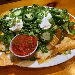 Ozgoods Neighborhood Grill & Bar - Nachos (fresh jalapeños)